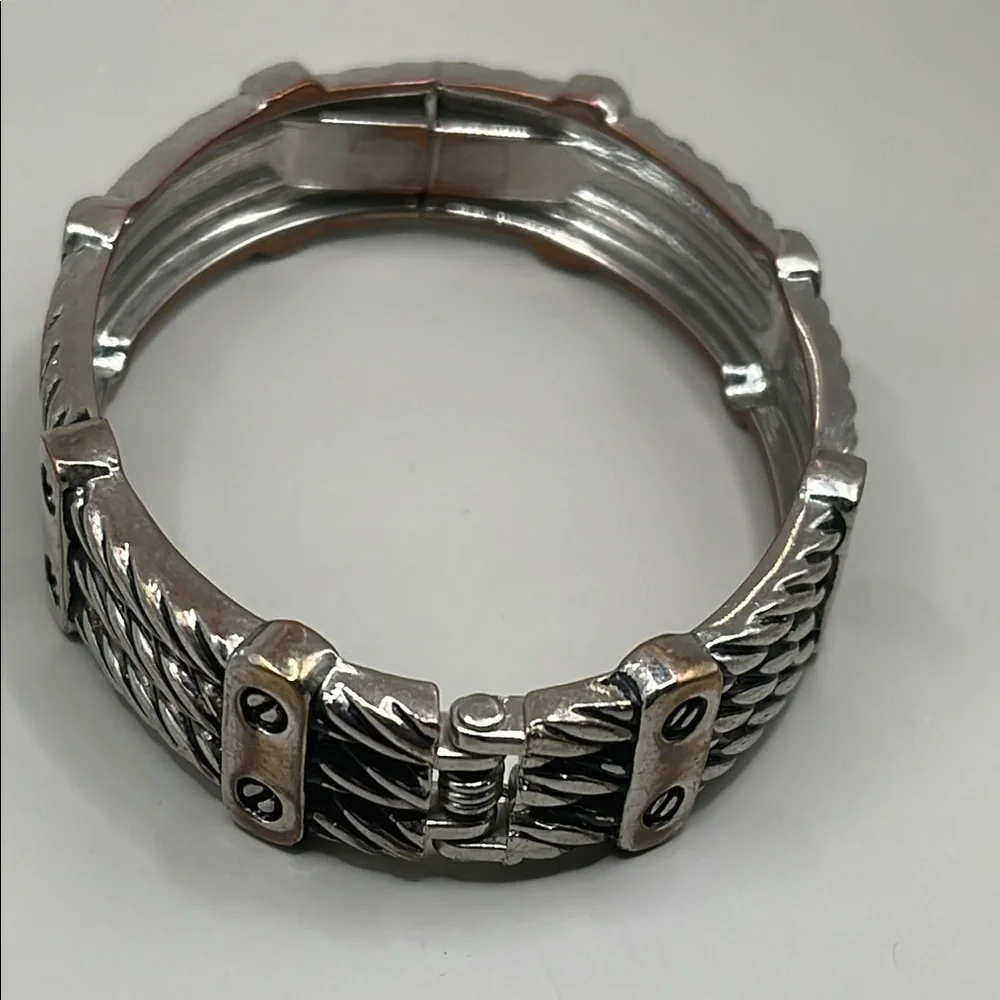 Stylish Silver-Tone twisted braided Cable clamper Bracelet